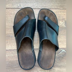 Eddie Bauer Black Leather Sandal